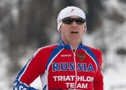 Красноярец стал трехкратным чемпионом мира по зимнему триатлону