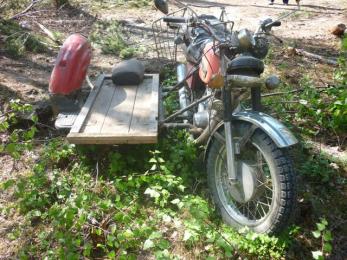 В Туруханском районе столкнулись два мотоцикла: один из водителей погиб
