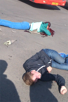 Мопед с двумя подростками врезался в иномарку на правобережье Красноярска